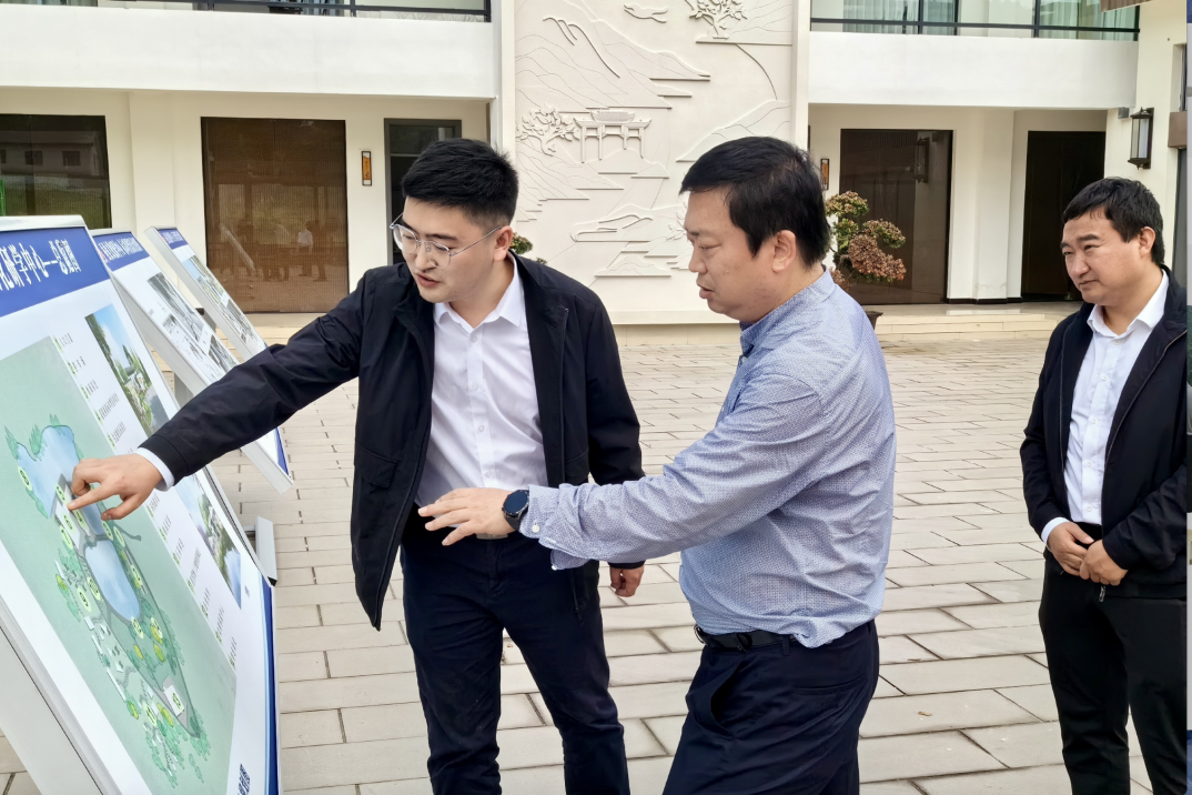 省金狮贵宾会集团领导赴南充市邓家沟村调研乡村振兴工作